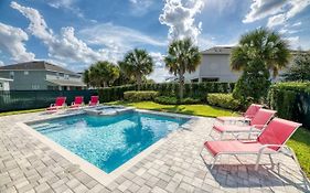 Spacious 8 Bdr Family Home With Arcades And Free Pool Heat